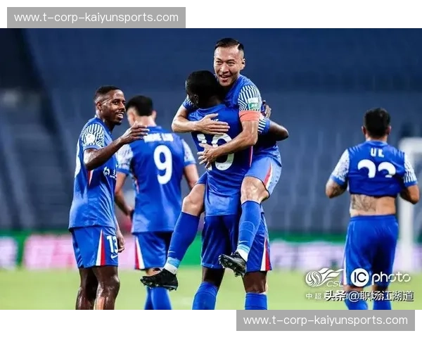 蓝色的碰撞,荣耀的回响:大连人与上海申花的终极博弈深度剖析